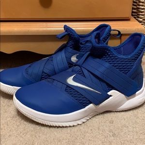 Nike men’s Lebron Soldier 12